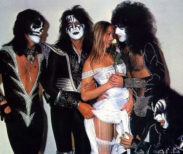 Kiss